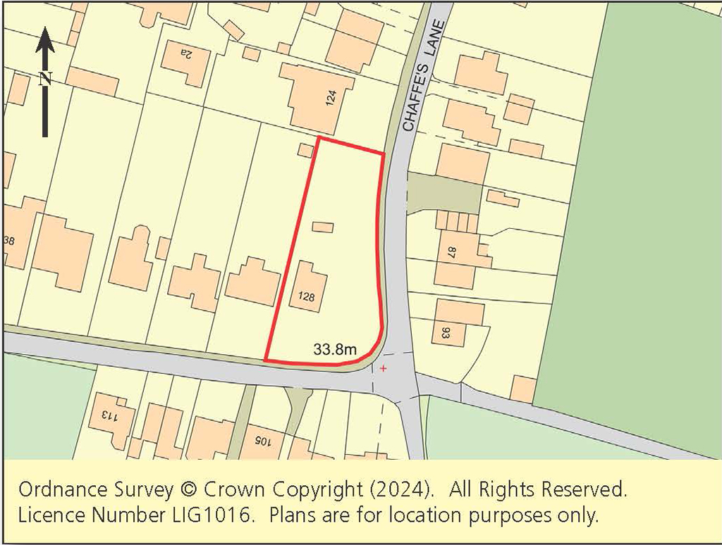 Lot: 9 - DETACHED BUNGALOW ON GOOD SIZE PLOT WITH DEVELOPMENT POTENTIAL - 